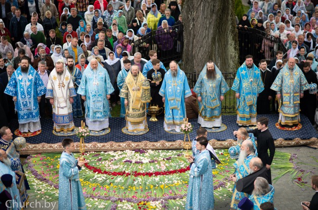 Патриарший Экзарх возглавил торжества в честь Жировичской иконы Божией Матери